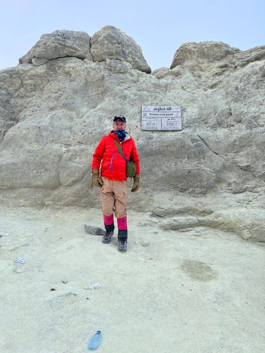 صعود چهارمین نماینده مجلس به قله دماوند+ فیلم