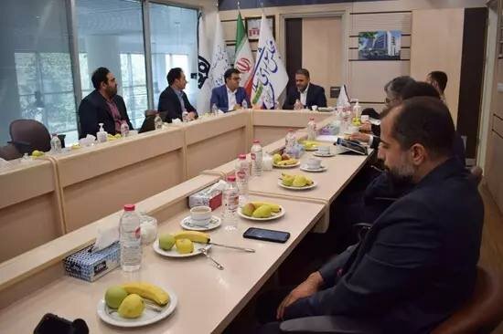 حمایت فراکسیون تسهیل تجارت و سرمایه‌گذاری مجلس از فناوری های نوین سلامت در نشست مجتمع بیمارستانی یاس