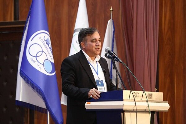 چرا سرپرست استقلال بدون استعلام امنیتی در جایگاه مانده است؟