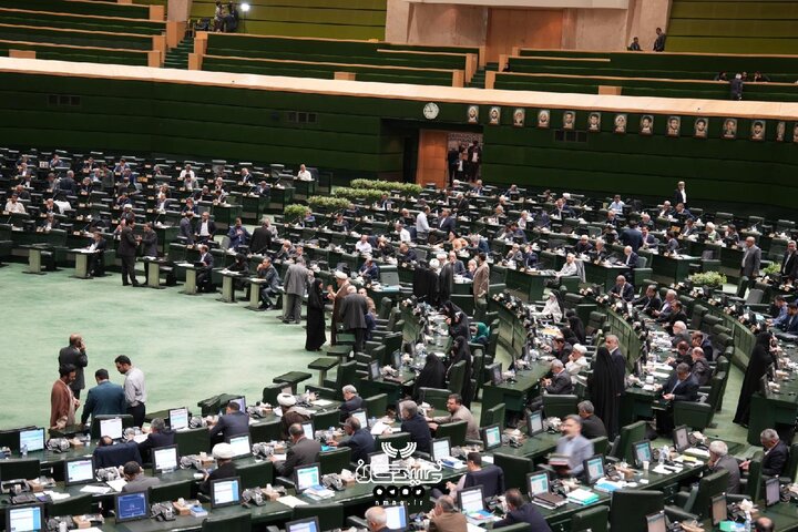 کلیات استفساریه میزان تخصیص درآمدهای نفتی به صندوق بهینه سازی تصویب شد
