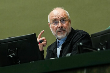 بودجه ۱۴۰۵ معیشت ملی را برنامه‌ریزی می‌کند/ کالاهایی که به ارز ترجیحی ارتباطی ندارند نباید گران شوند