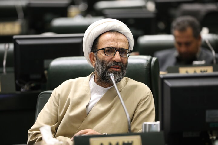 مجلس پیام ملت را دریافت کرد