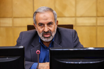 گزارش کامل جلسه علنی ۳۰ دی/ موافقت با حق برگزاری اجتماع و راهپیمایی برای همه اشخاص بدون سابقه کیفری