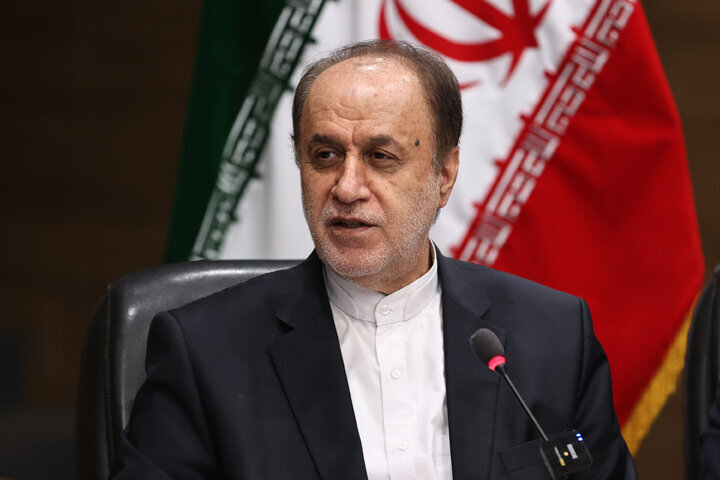 حاجی‌بابایی: روایت‌سازی جواب نمی‌دهد، پهلوی تطهیر شدنی نیست