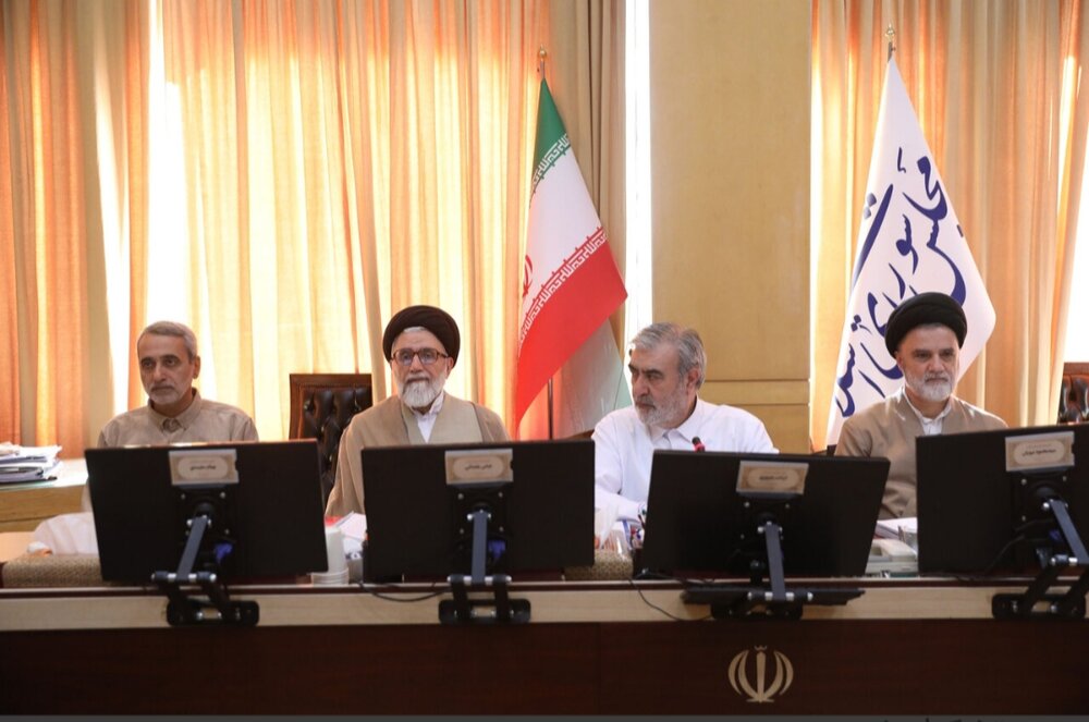 جلسه کمیسیون امنیت ملی مجلس با حضور وزیر اطلاعات