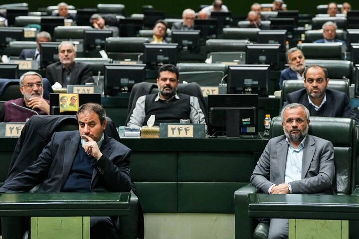 حضور و سخنرانی سیدعباس عراقچی در جلسه غیرعلنی مجلس