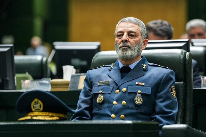 سخنرانی قالیباف در جلسه غیرعلنی با حضور فرماندهان نظامی