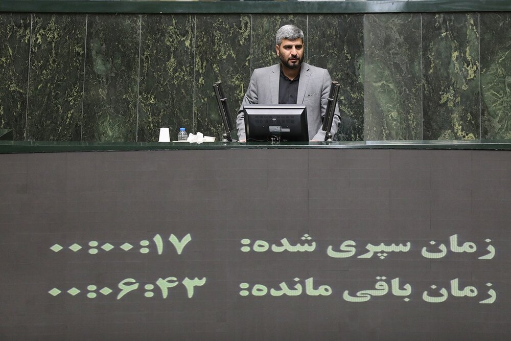 خزایی: انحلال بانک‌های متخلف الزامی است