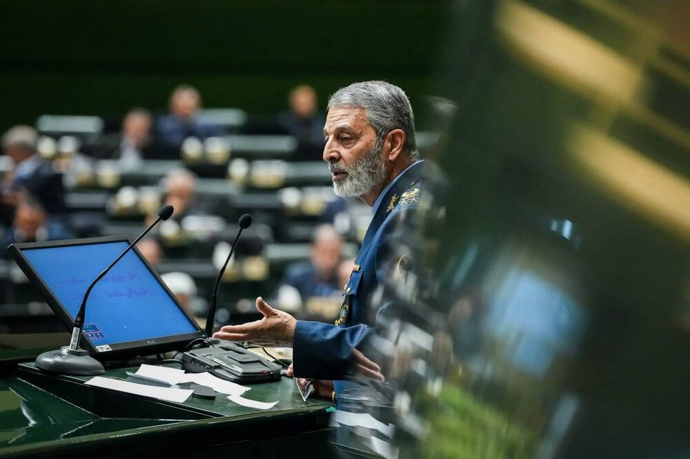 حضور و سخنرانی امیر سرلشکر موسوی در جلسه غیر علنی مجلس