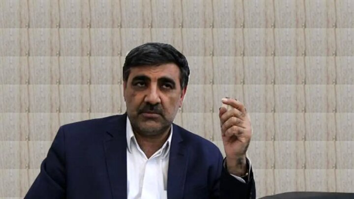 رئیس مجلس در تبعات حذف ارز ترجیحی مقصر نیست/ دولت باید در اجرای جراحی اقتصادی، شرایط جامعه و اطلاع‌رسانی را لحاظ می‌کرد