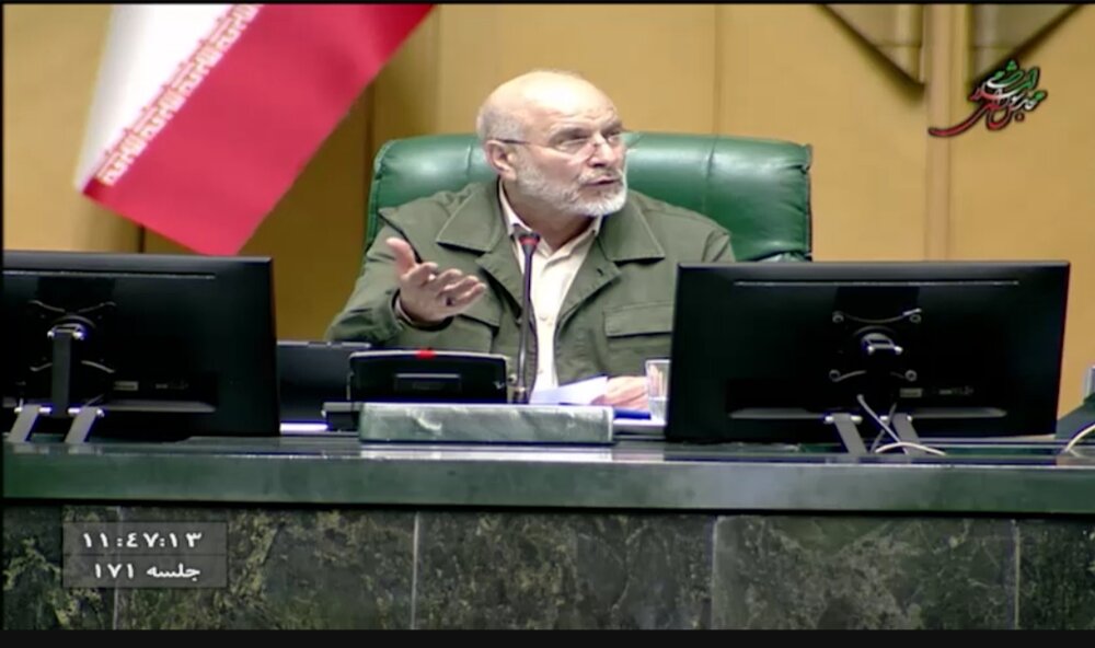 پشت‌پرده واردات میلیارد دلاری بنزین از زبان رئیس مجلس: سبد سوخت باید متنوع شود