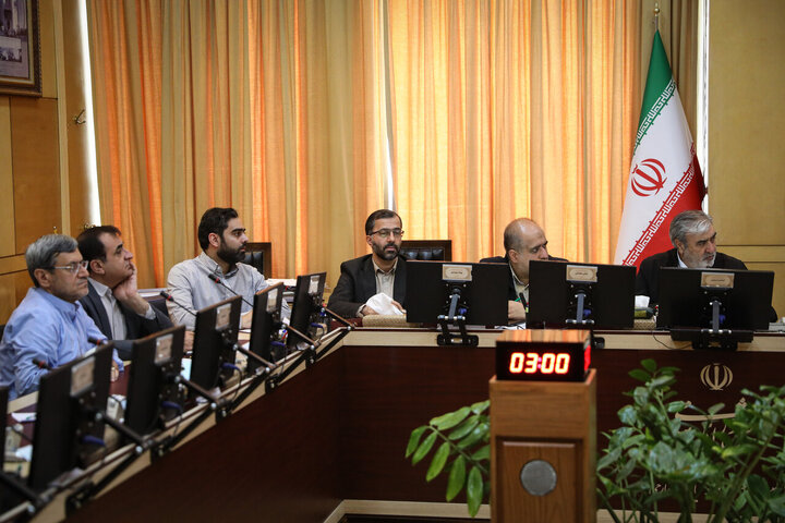 جلسه پنجم اسفند ماه کمیسیون امنیت ملی مجلس با حضور وزیر علوم