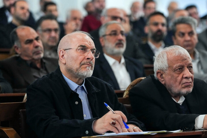 نشست فعالان اقتصادی و اعضای اتاق اصناف و بازار با قالیباف