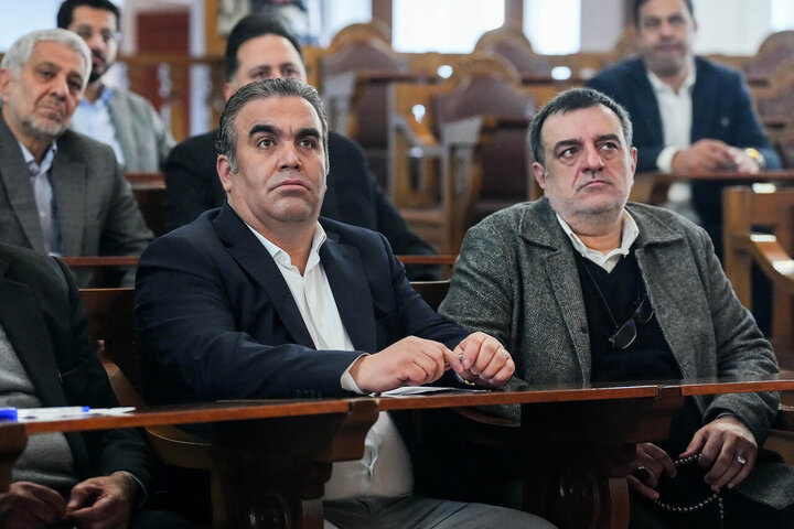 نشست فعالان اقتصادی و اعضای اتاق اصناف و بازار با قالیباف