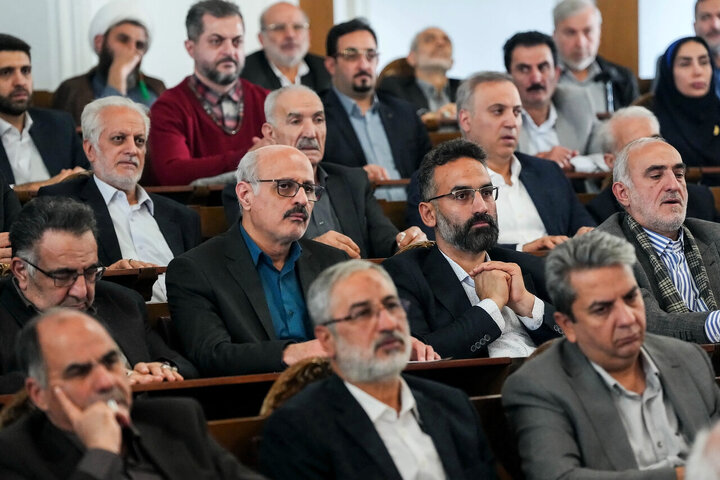 نشست فعالان اقتصادی و اعضای اتاق اصناف و بازار با قالیباف