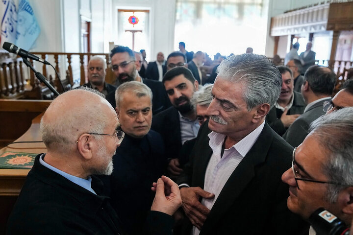 نشست فعالان اقتصادی و اعضای اتاق اصناف و بازار با قالیباف